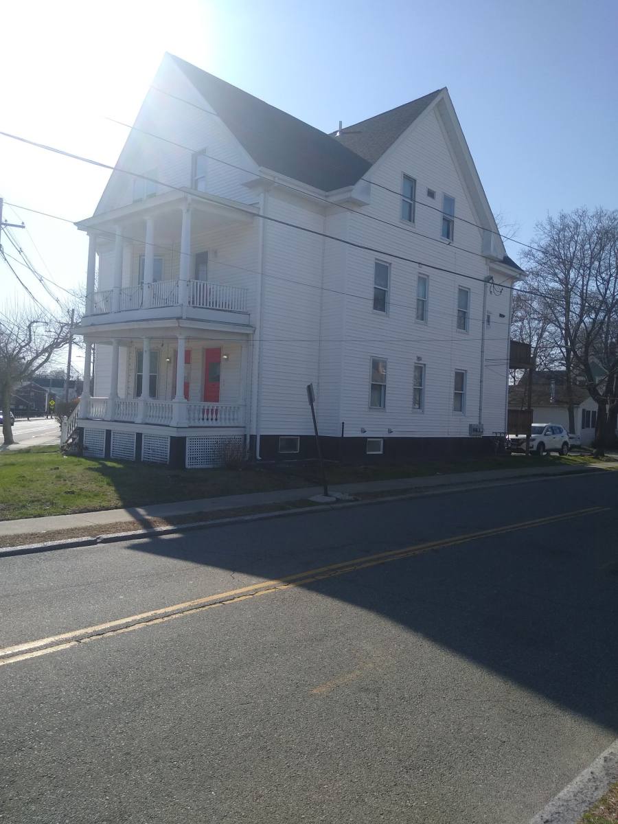 Apartment for rent at 986 Smith St, Providence, RI 02908