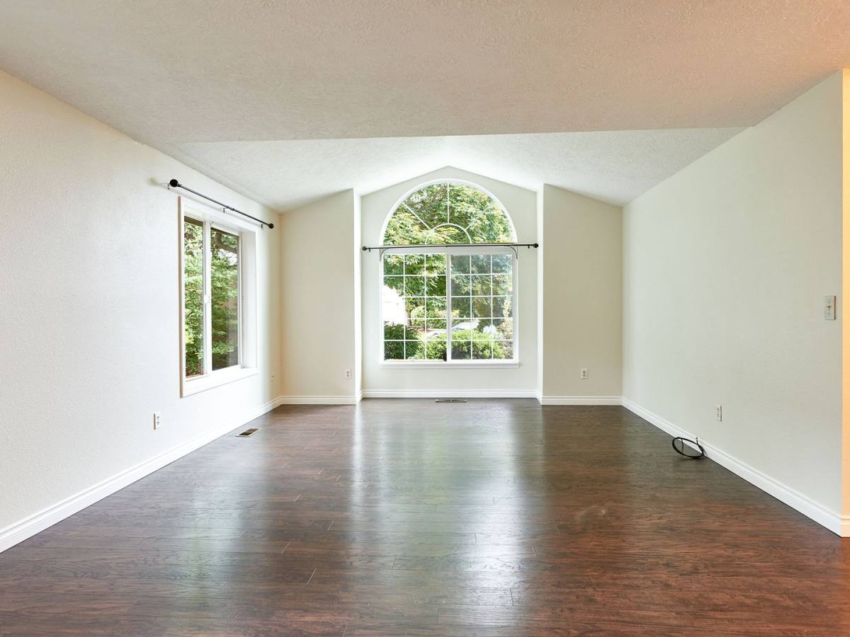 House for rent at 5455 Norma Ave SE, Salem, OR 97306