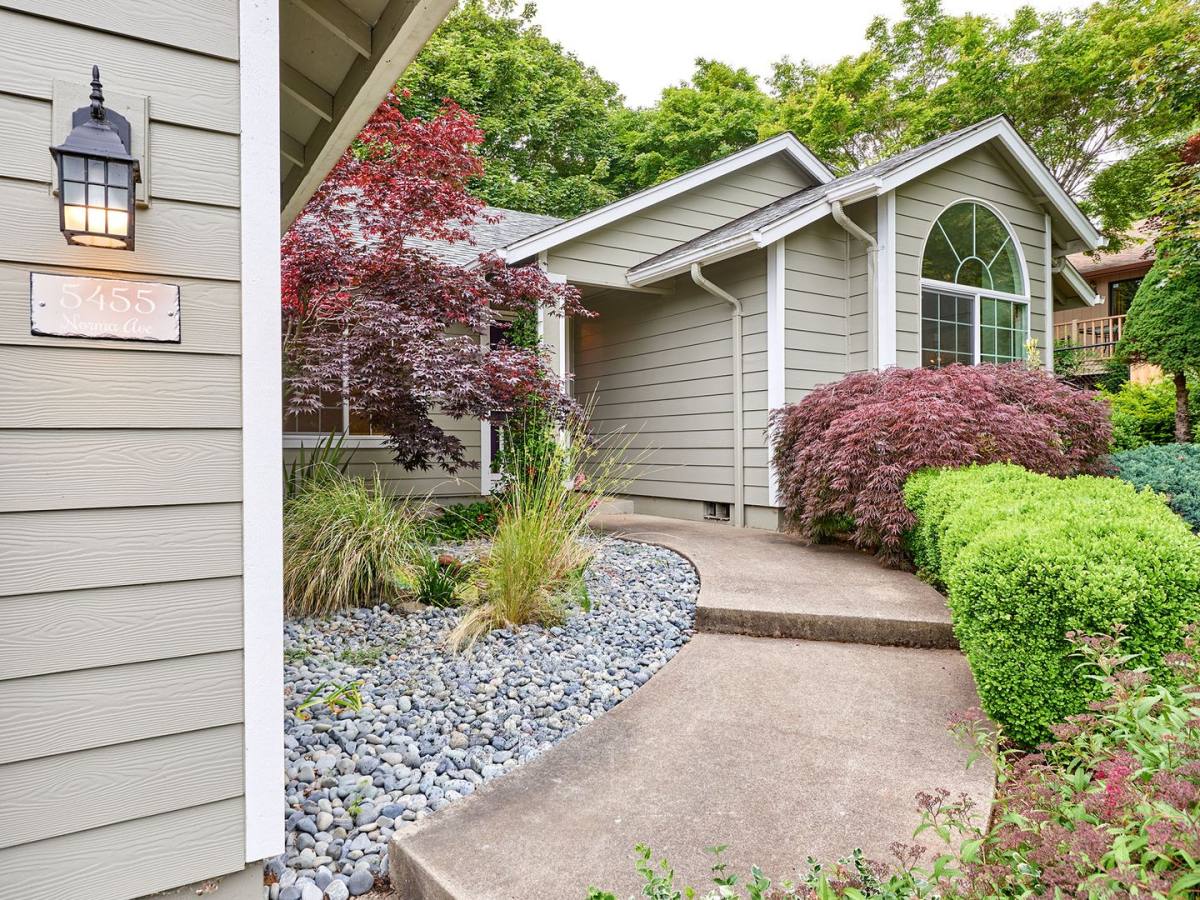 House for rent at 5455 Norma Ave SE, Salem, OR 97306