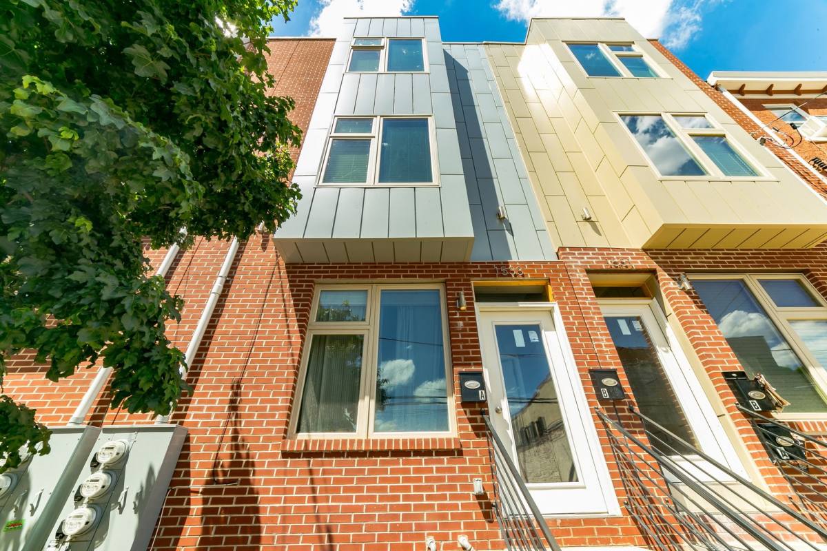 Apartment for rent at 1535 Ogden St, Philadelphia, PA 19130