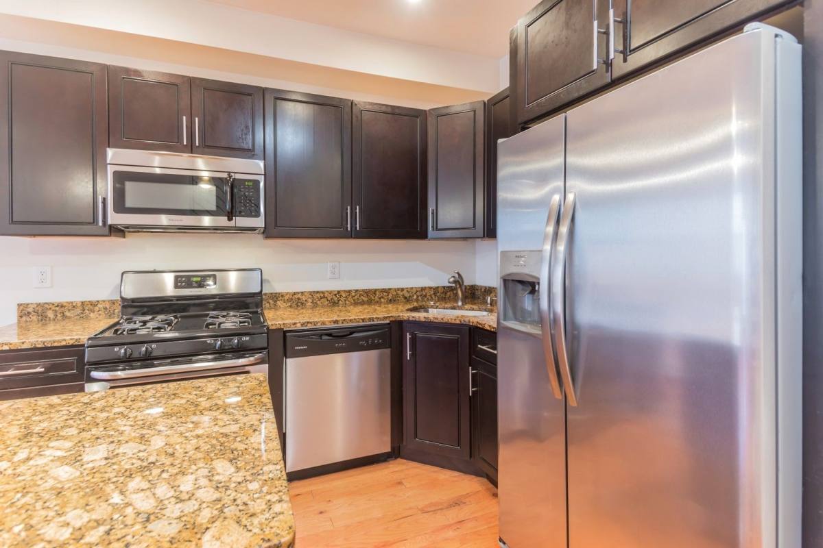 Apartment for rent at 1535 Ogden St, Philadelphia, PA 19130