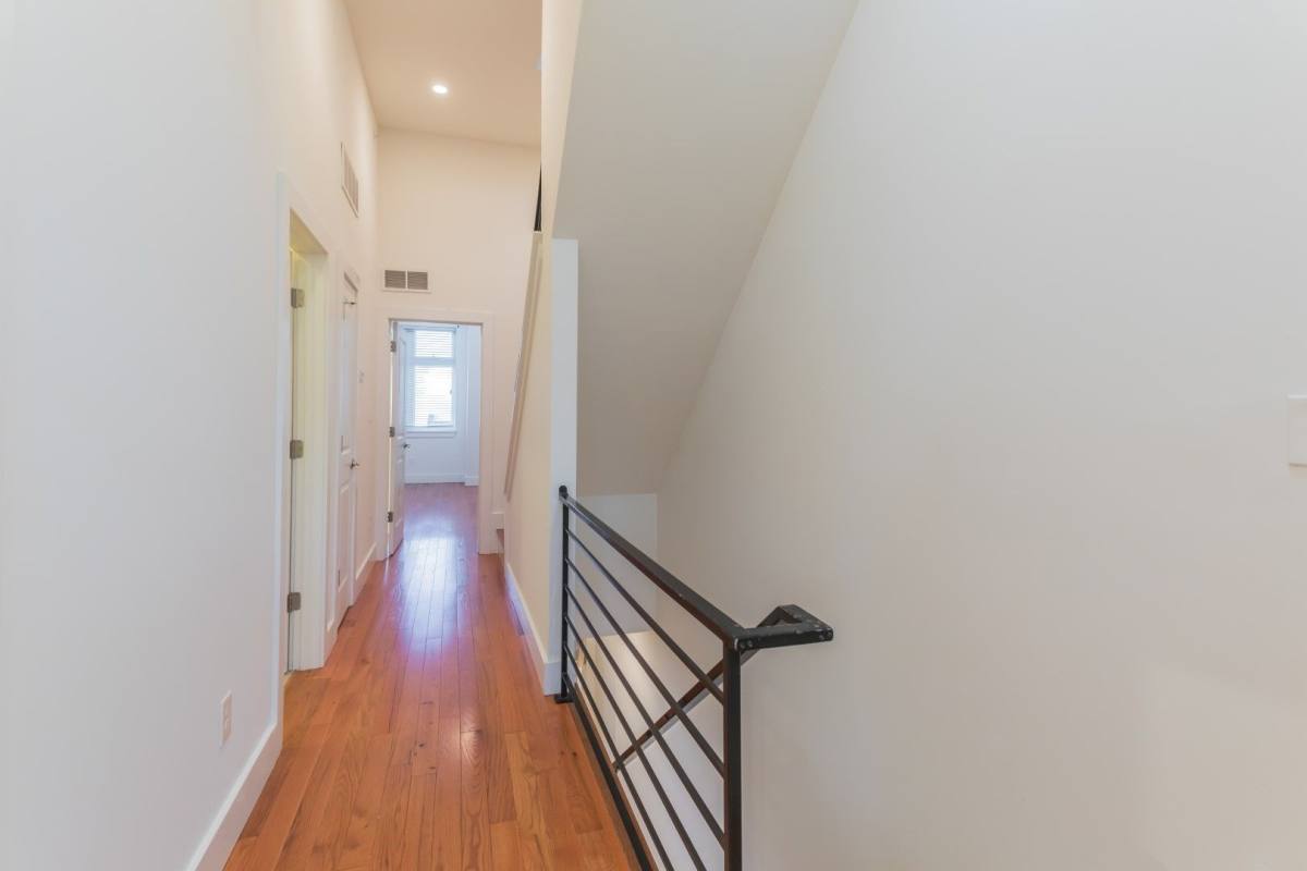 Apartment for rent at 1535 Ogden St, Philadelphia, PA 19130