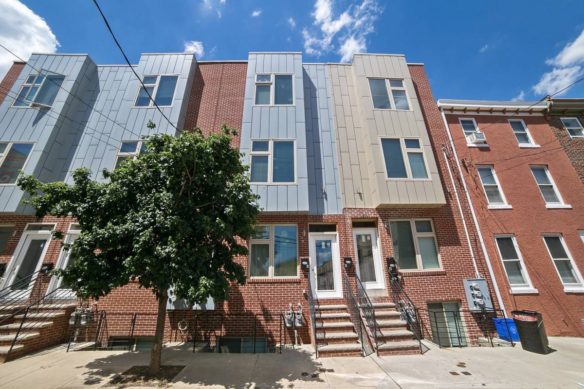 Apartment for rent at 1535 Ogden St, Philadelphia, PA 19130