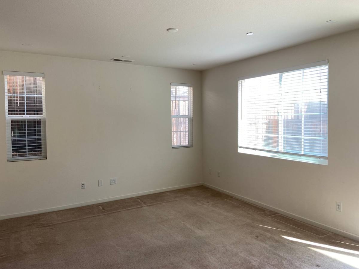 House for rent at 280 Barnhill Dr, Folsom, CA 95630