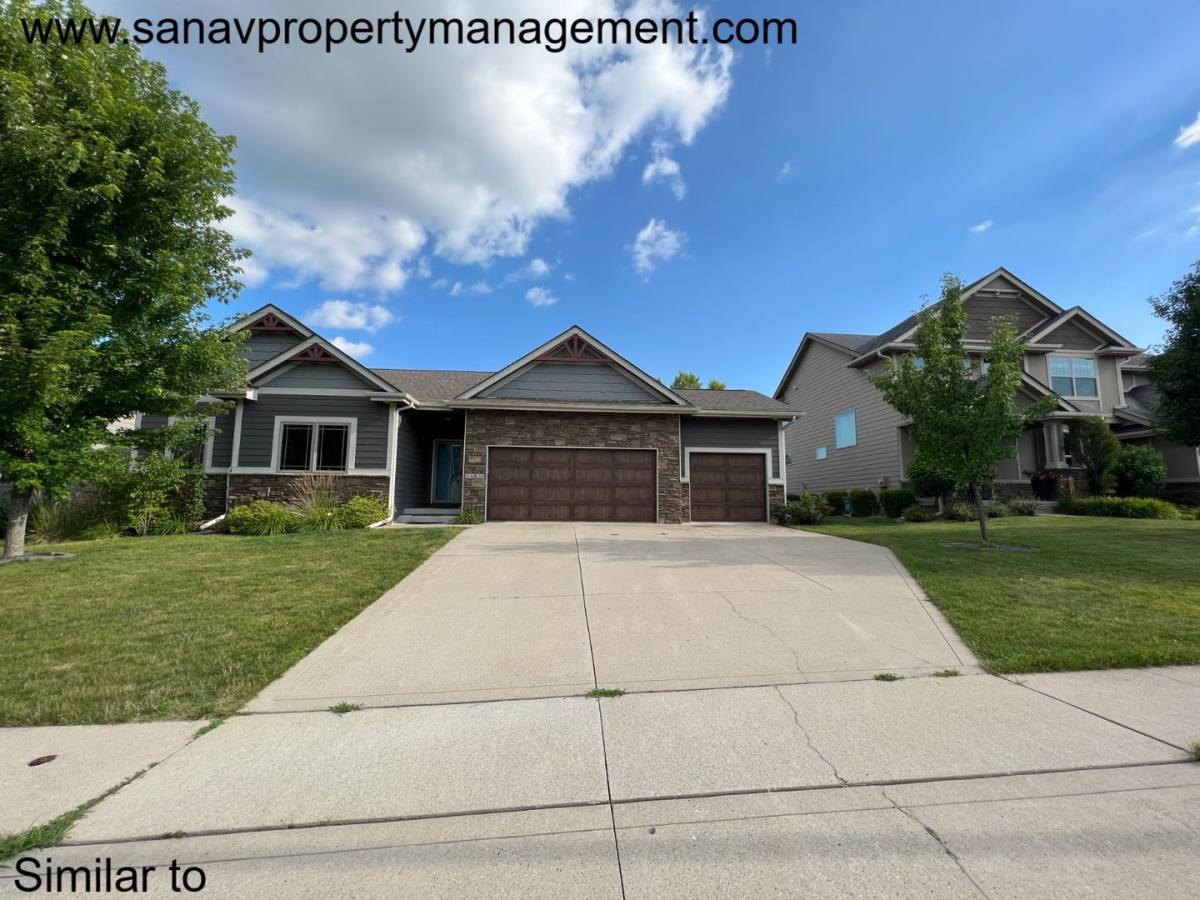 House for rent at 14820 Horton Ave, Urbandale, IA 50323
