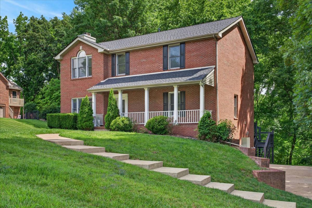 House for rent at 2200 Springlot Rd, Clarksville, TN 37043