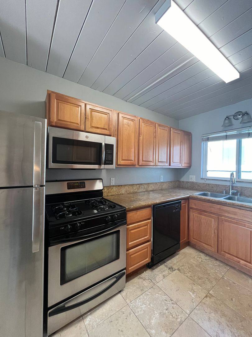 Apartment for rent at 120- 126 Date Ave, Imperial Beach, CA 91932