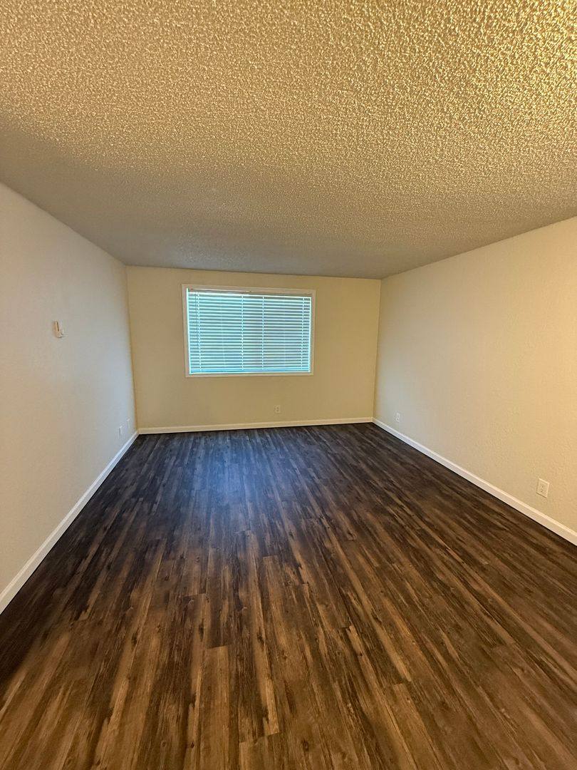 Apartment for rent at 130 Stanford Dr, Mount Vernon, WA 98273