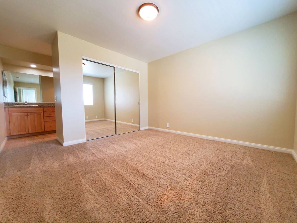 Apartment for rent at 485 N Citrus Ave, Escondido, CA 92027