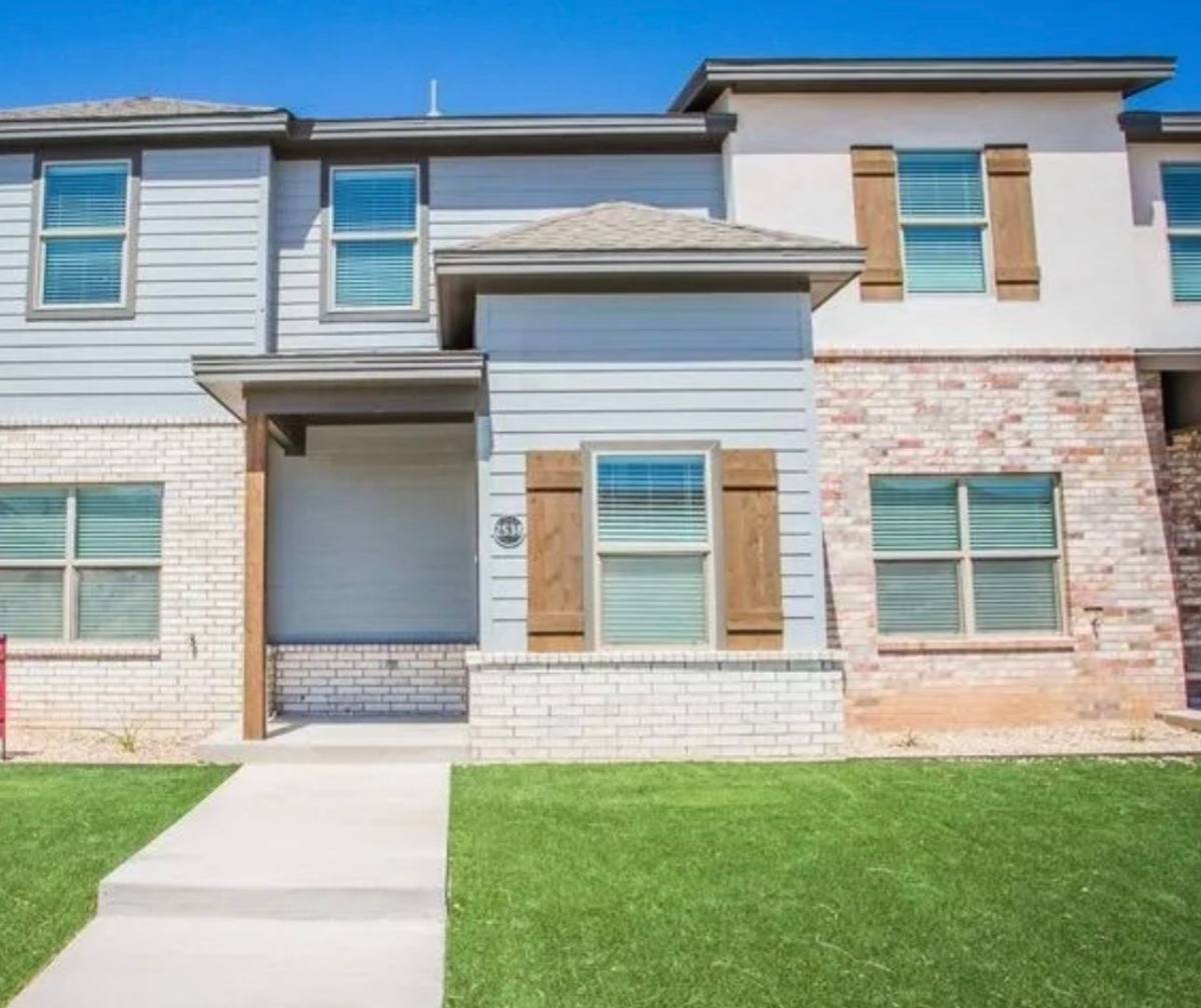 Townhouse for rent at 2536 137th St, Lubbock, TX 79423