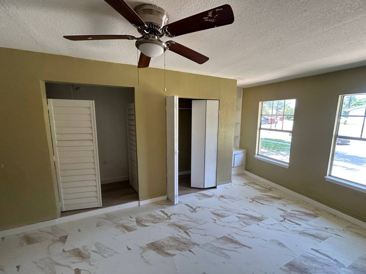 House for rent at 402 Nickens Rd, Garland, TX 75043