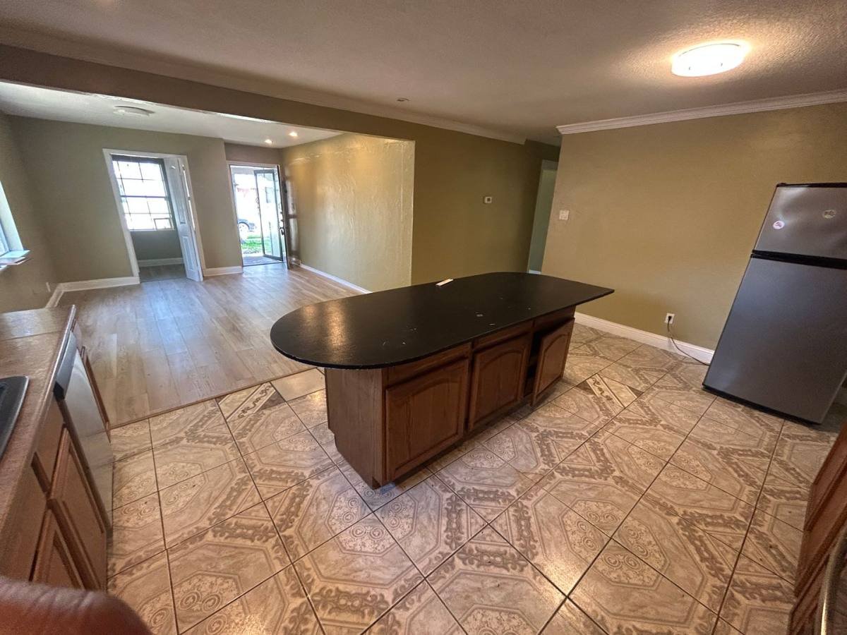 House for rent at 402 Nickens Rd, Garland, TX 75043