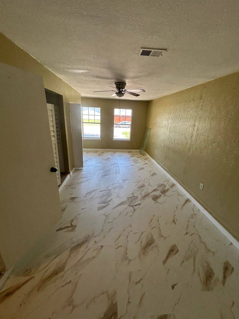 House for rent at 402 Nickens Rd, Garland, TX 75043