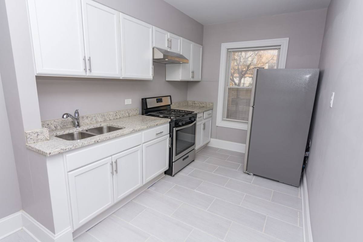 Apartment for rent at 8000 S Justine St, Chicago, IL 60620