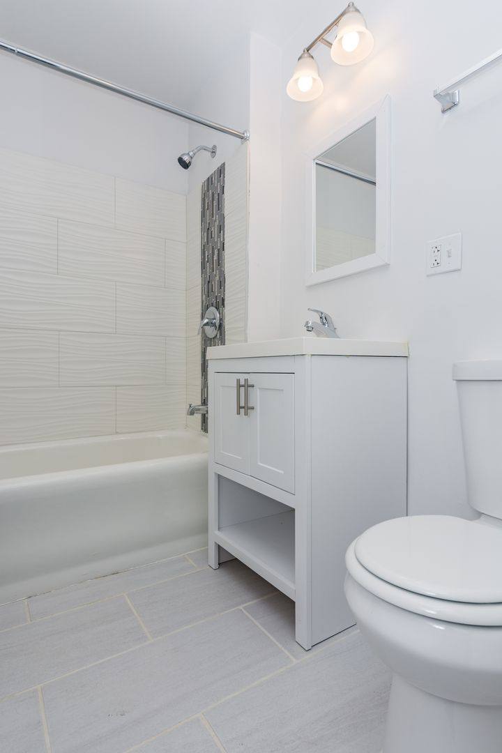Apartment for rent at 8000 S Justine St, Chicago, IL 60620