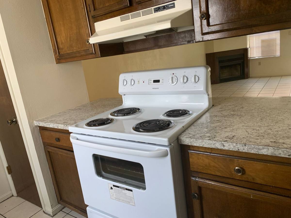 Apartment for rent at 8150 Bayou Fountain Ave, Baton Rouge, LA 70820