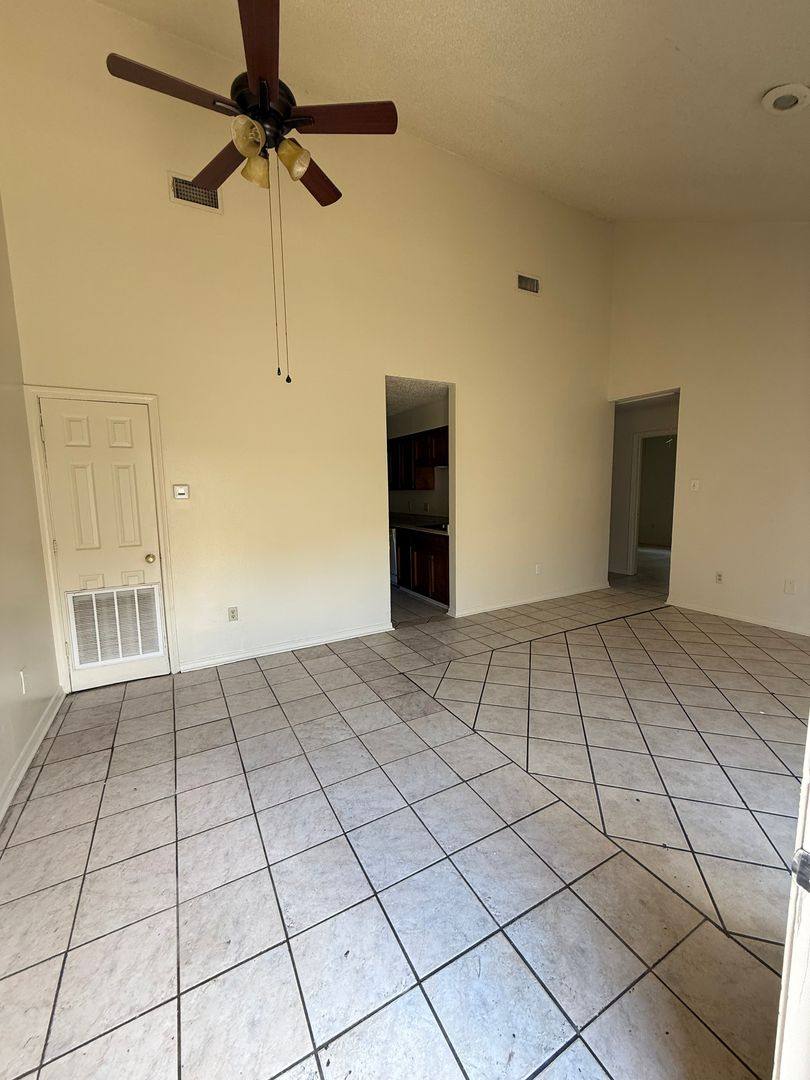 Apartment for rent at 8724 Gsri Ave, Baton Rouge, LA 70810