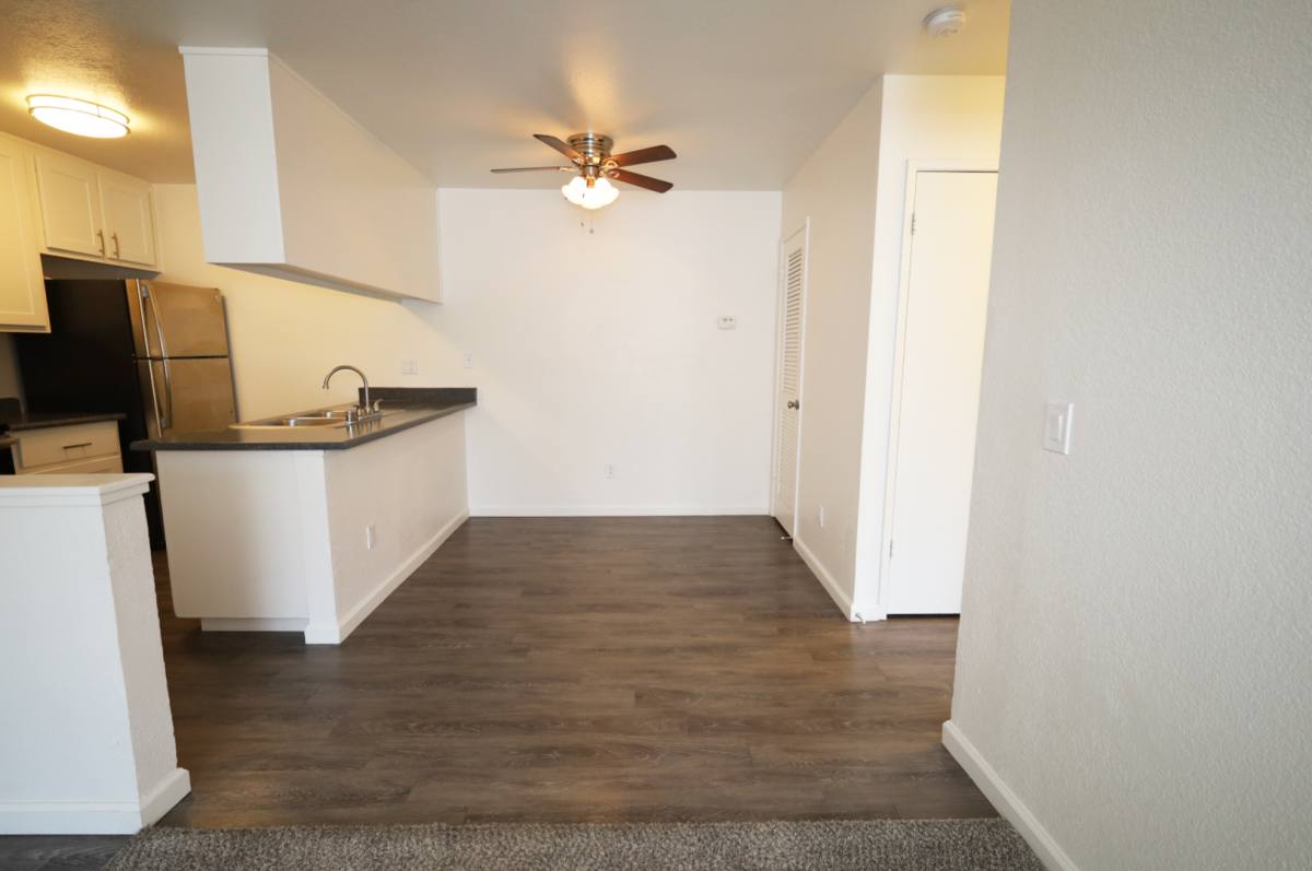 Apartment for rent at 7434 Auburn Oaks Court, Citrus Heights, CA 95621