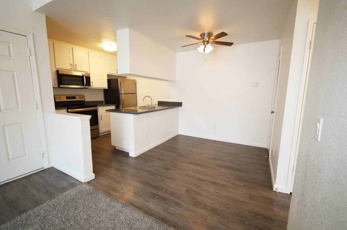 Apartment for rent at 7434 Auburn Oaks Court, Citrus Heights, CA 95621