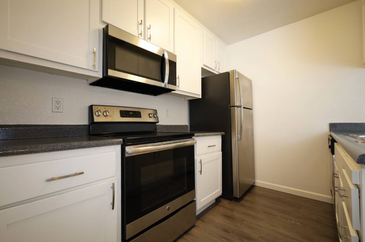 Apartment for rent at 7434 Auburn Oaks Court, Citrus Heights, CA 95621
