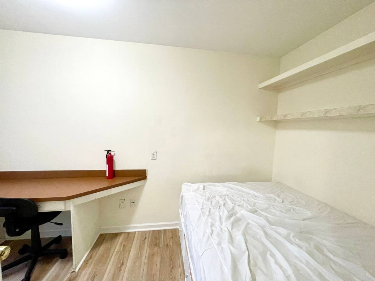 Apartment for rent at 1227 Barnwell St, Columbia, SC 29201