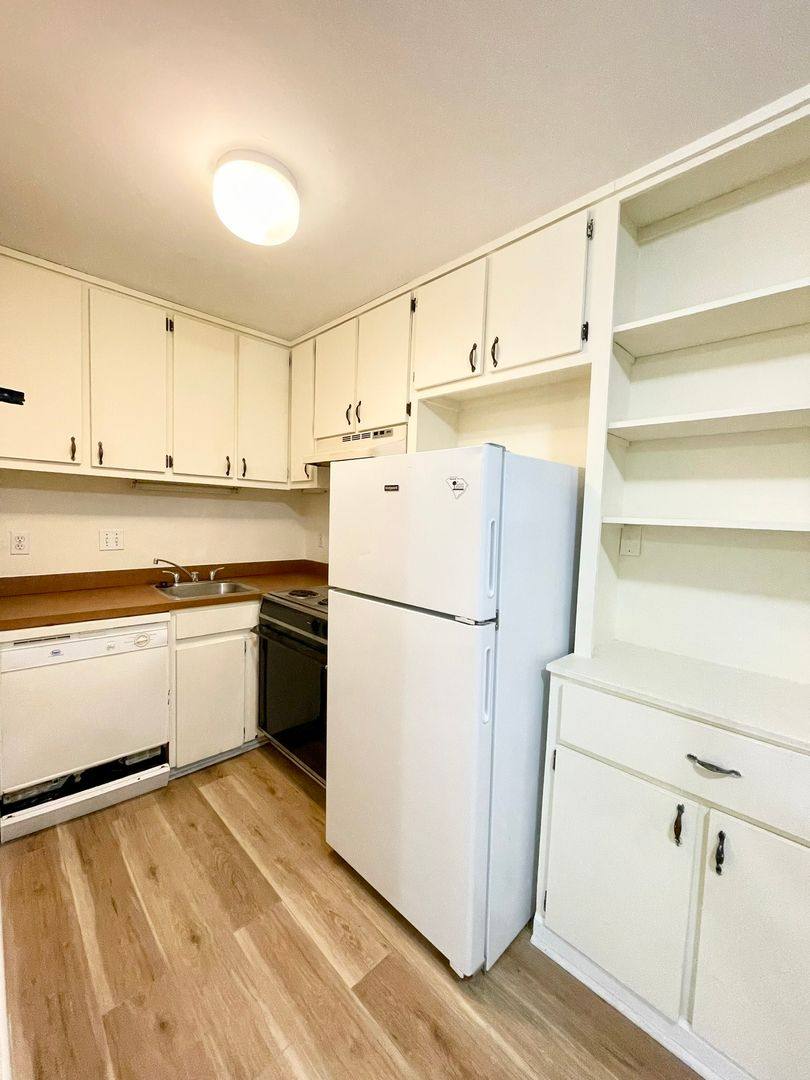 Apartment for rent at 1227 Barnwell St, Columbia, SC 29201