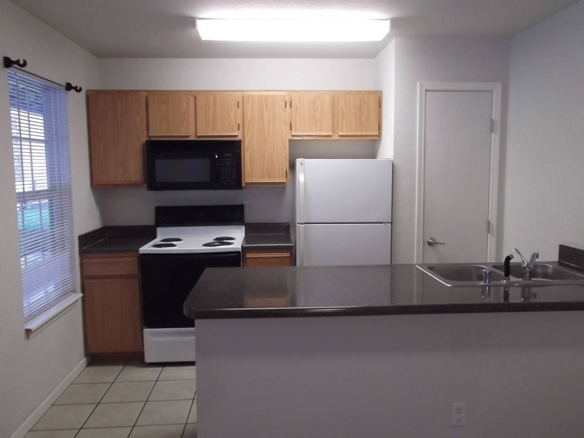 Apartment for rent at 512 Rockledge, Lawrence, KS 66049
