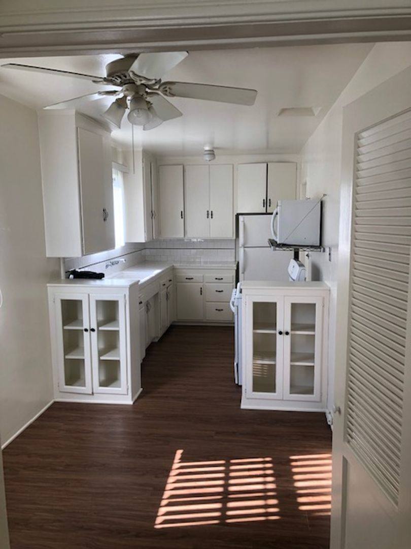 Apartment for rent at 321 W Alameda Ave, Burbank, CA 91506