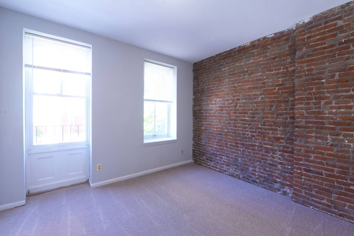 Apartment for rent at 1808-1810 S 8th St, Saint Louis, MO 63104