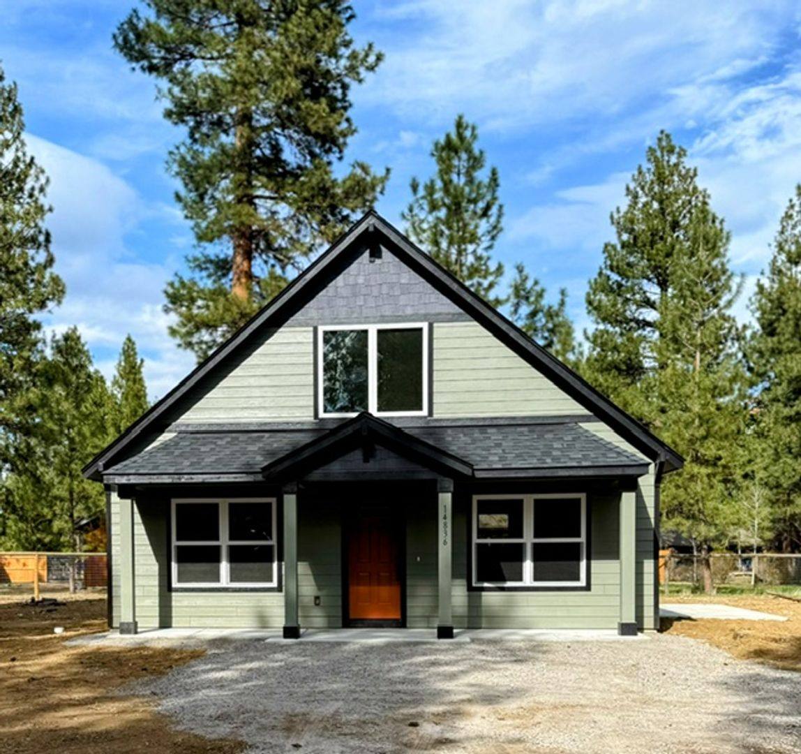House for rent at 14836 Saddle Horn, Sisters, OR 97759