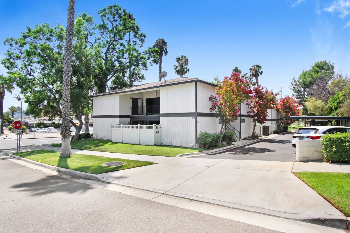 Apartment for rent at 4581-4597 Palm Ave, Riverside, CA 92501