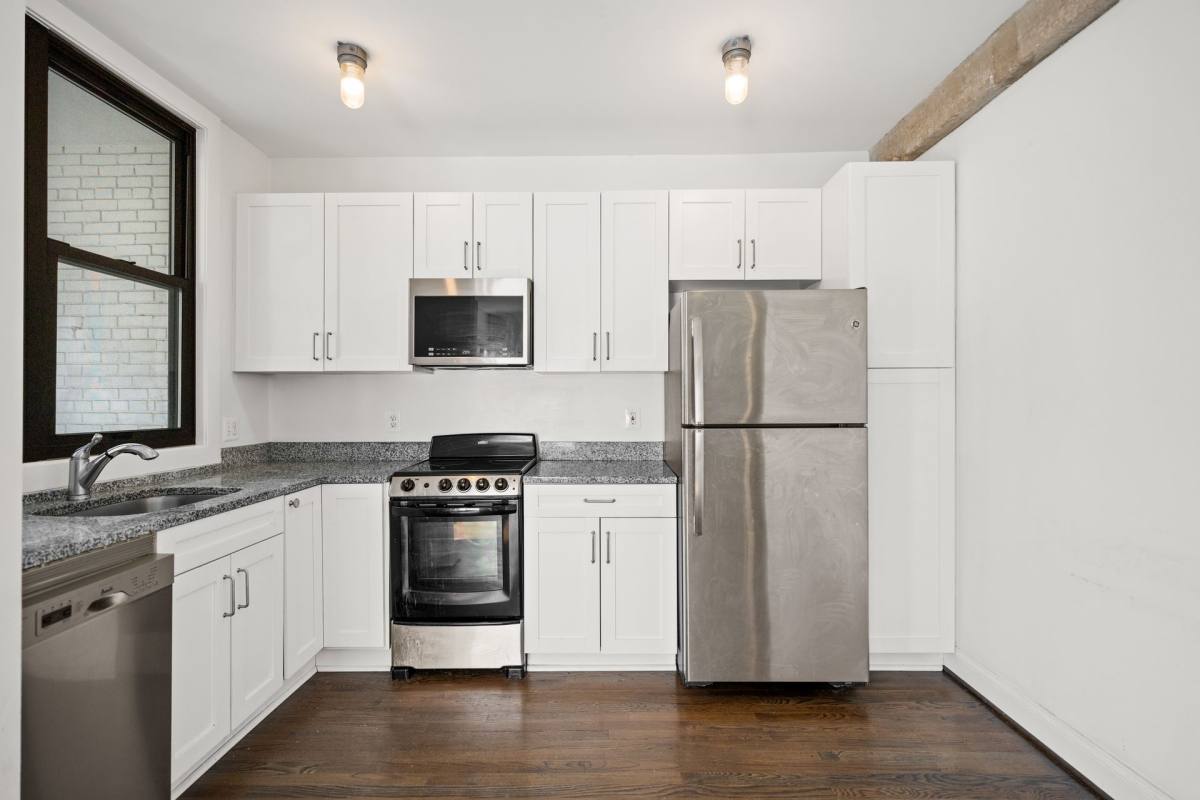 Apartment for rent at 1443 T St NW, Washington, DC 20009