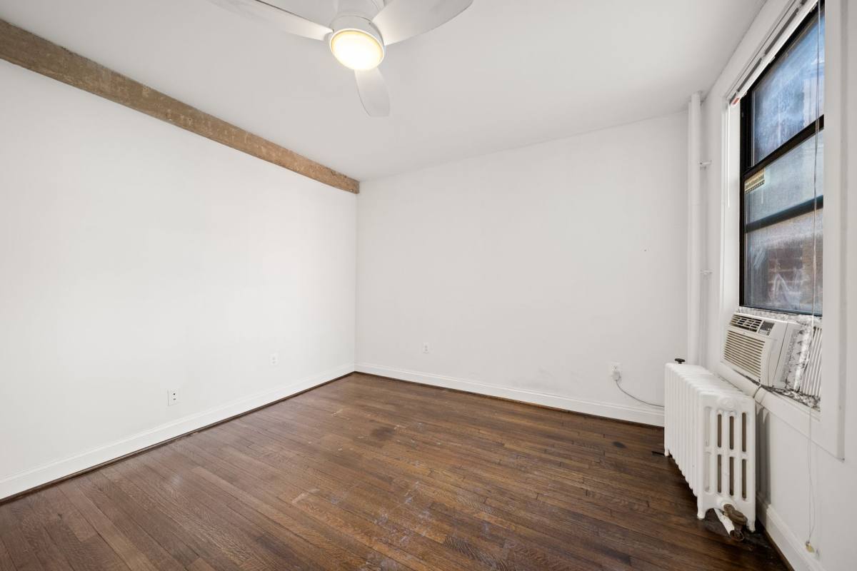 Apartment for rent at 1443 T St NW, Washington, DC 20009