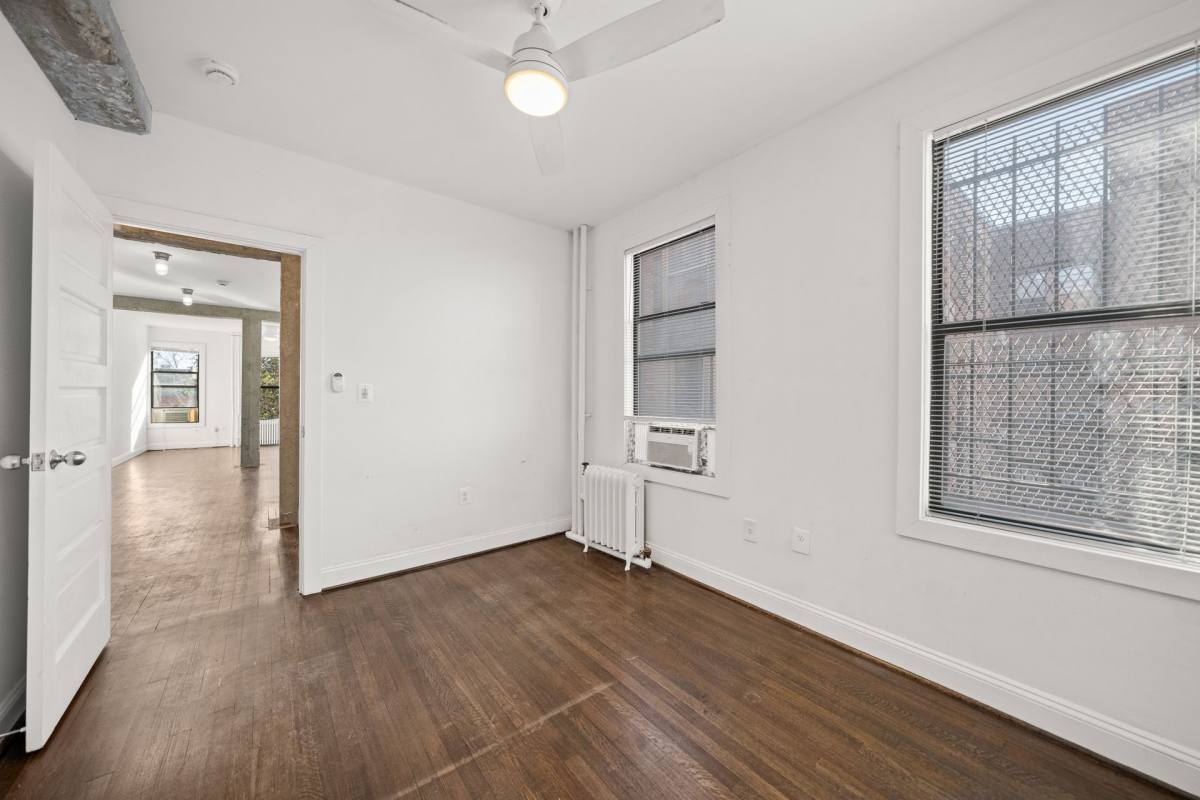 Apartment for rent at 1443 T St NW, Washington, DC 20009