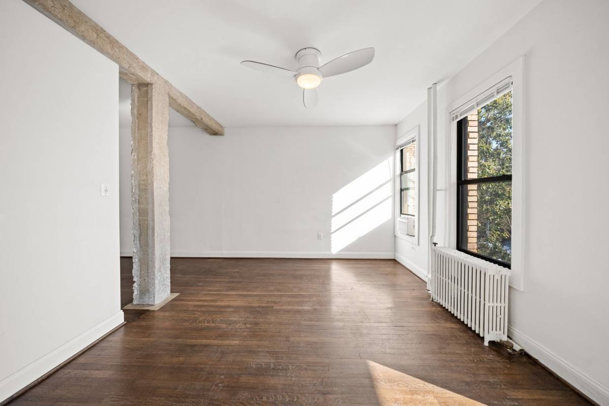Apartment for rent at 1443 T St NW, Washington, DC 20009