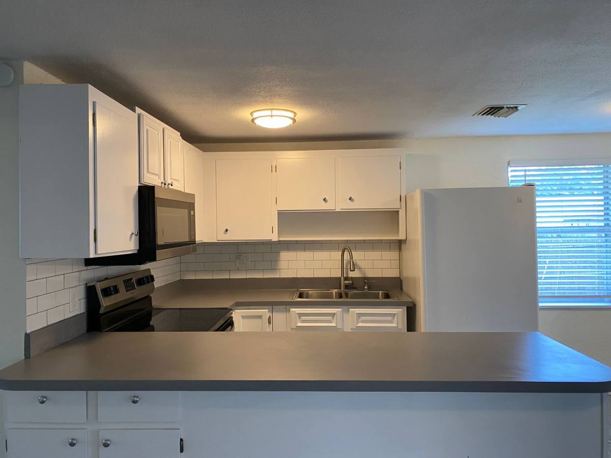 Apartment for rent at 4163-4197 31st St N, Saint Petersburg, FL 33714