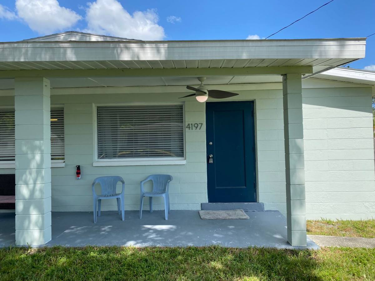 Apartment for rent at 4163-4197 31st St N, Saint Petersburg, FL 33714