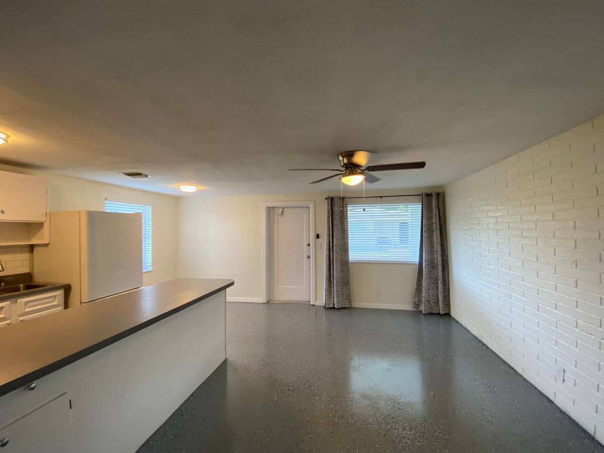 Apartment for rent at 4163-4197 31st St N, Saint Petersburg, FL 33714