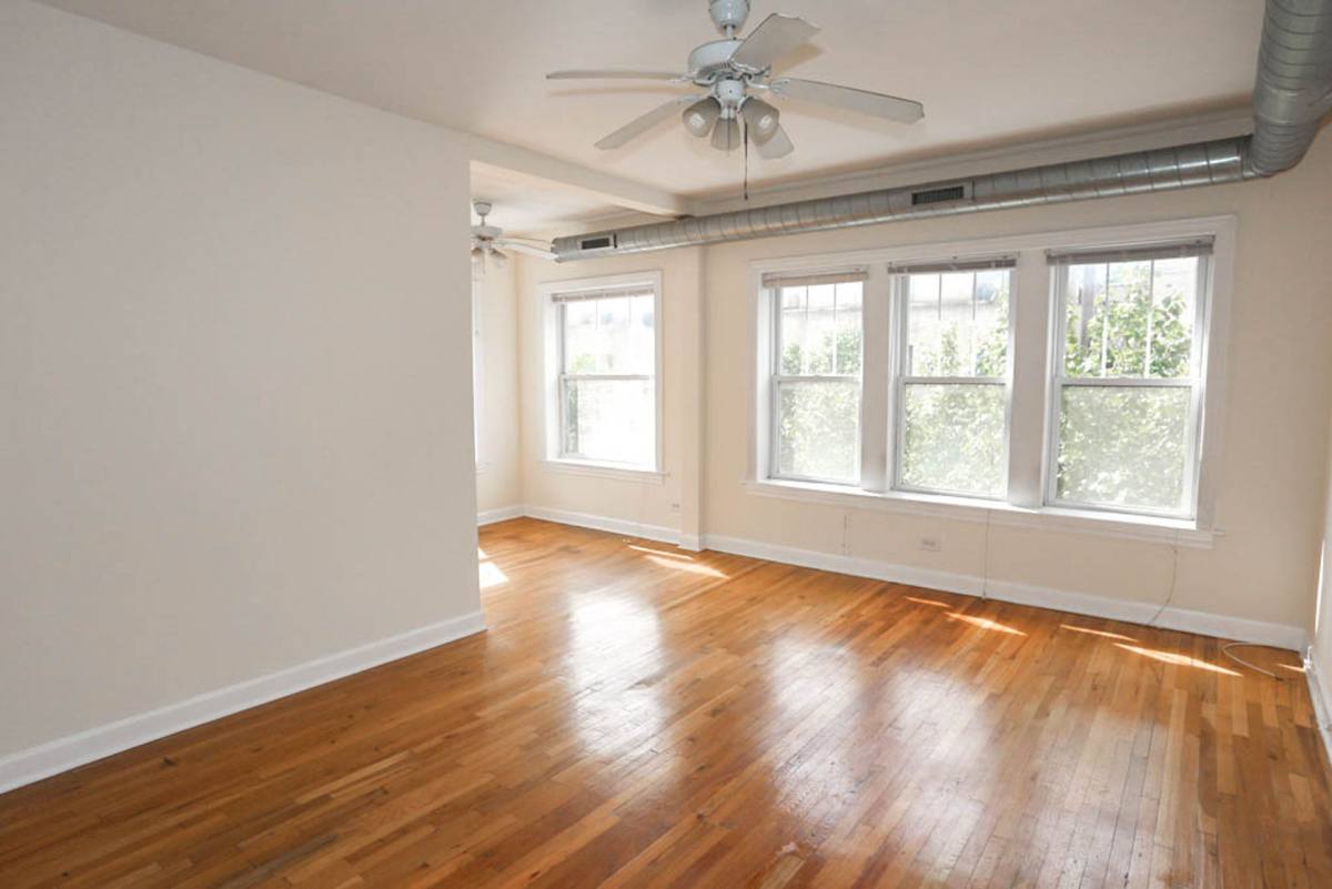 Apartment for rent at 3521 N Broadway St, Chicago, IL 60657