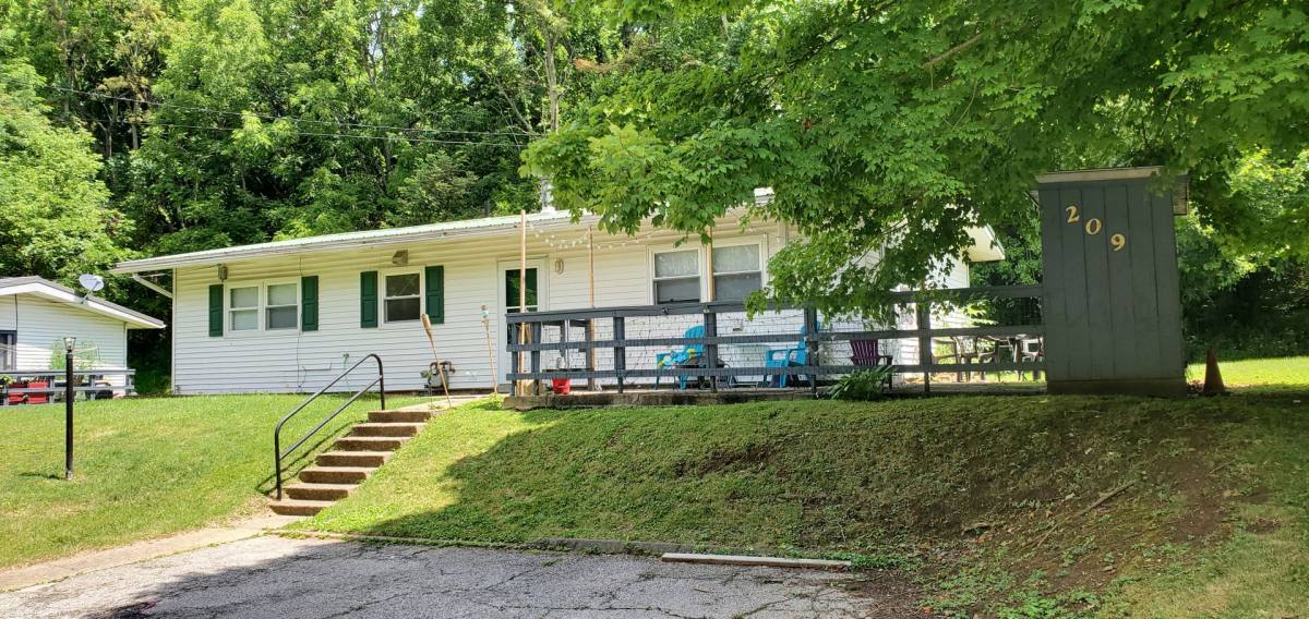 House for rent at 209 Woods Edge, Finleyville, PA 15332
