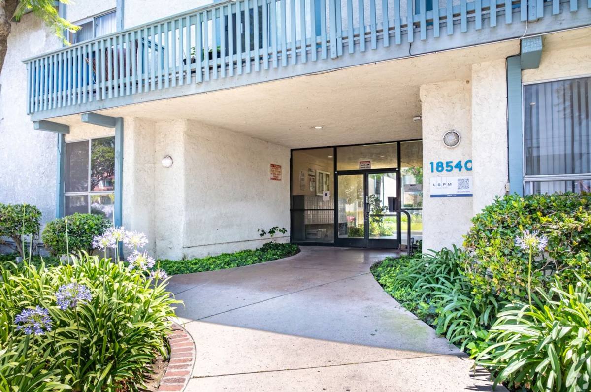 Apartment for rent at 18540 Plummer St, Northridge, CA 91324