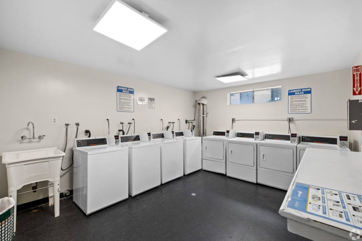 Apartment for rent at 18540 Plummer St, Northridge, CA 91324