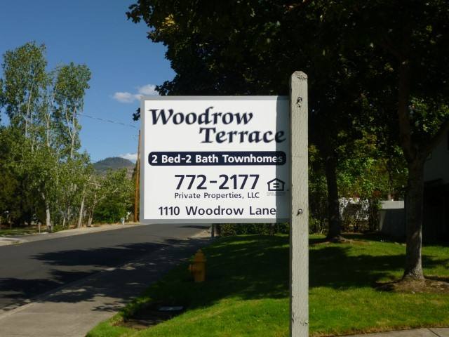 Apartment for rent at 1110 Woodrow Lane, Medford, OR 97504