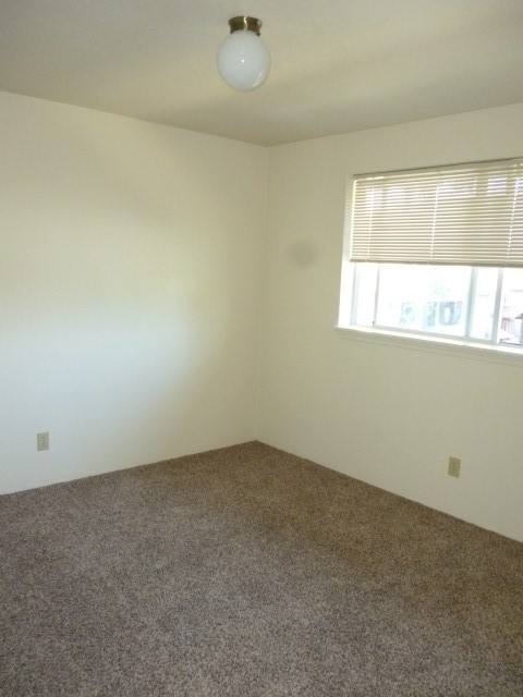 Apartment for rent at 1110 Woodrow Lane, Medford, OR 97504