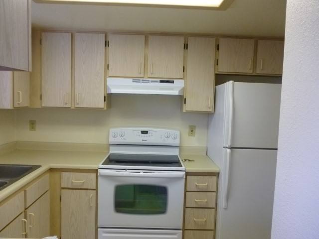 Apartment for rent at 1110 Woodrow Lane, Medford, OR 97504