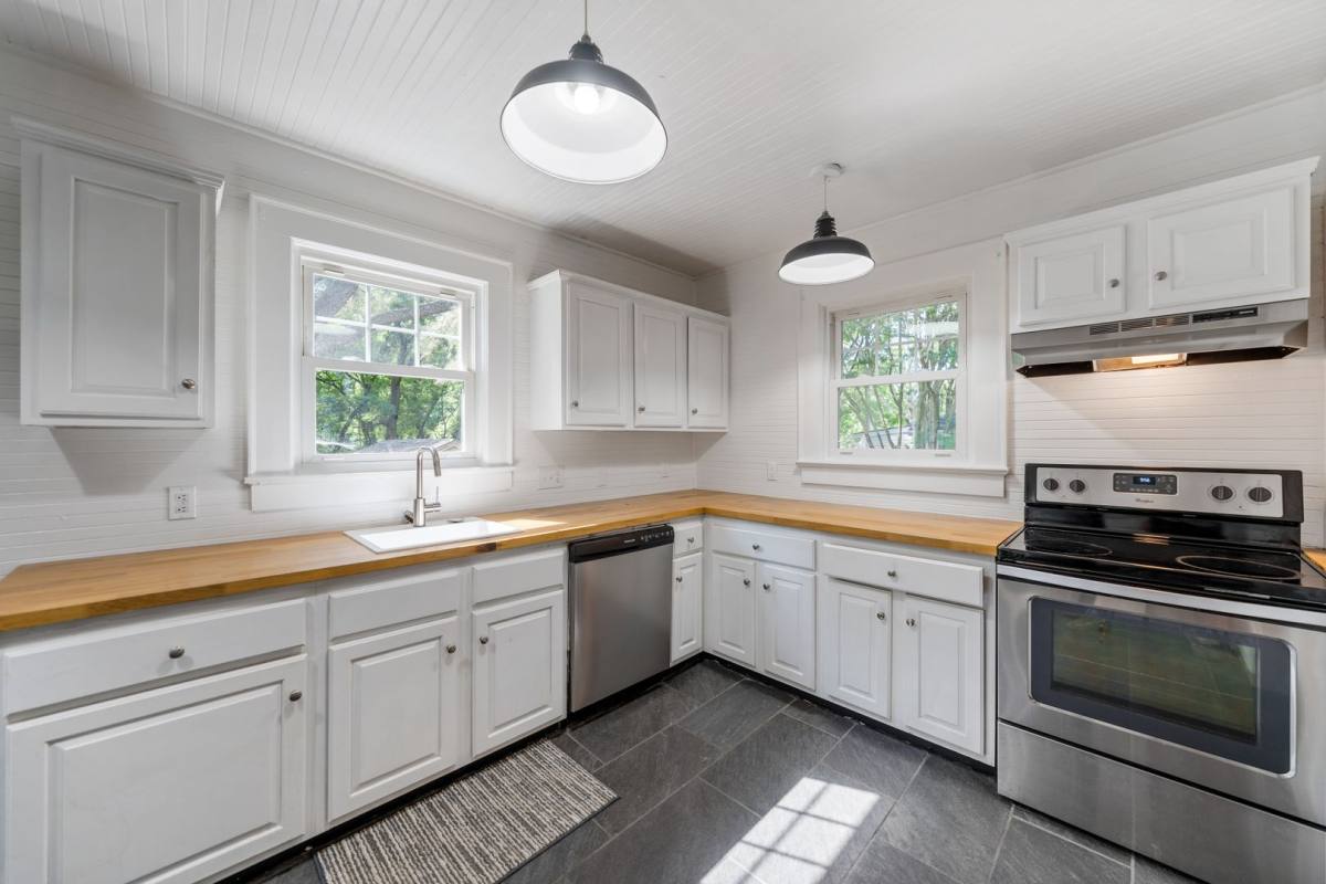 House for rent at 2921 Chapel Hill Rd, Durham, NC 27707