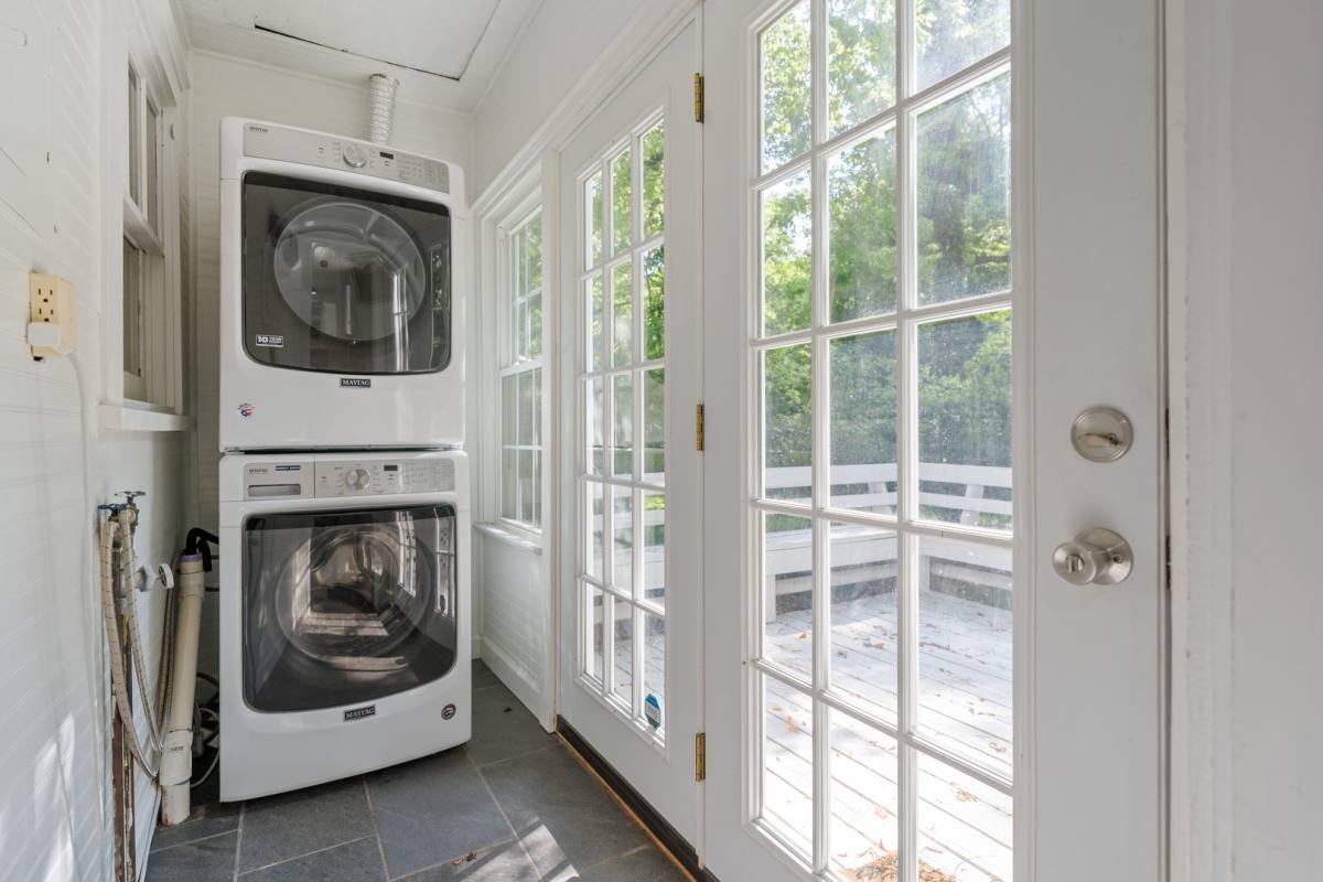 House for rent at 2921 Chapel Hill Rd, Durham, NC 27707