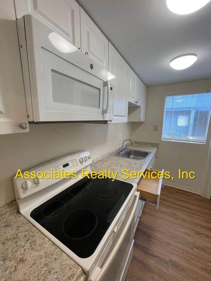 Apartment for rent at 611 SW 75th St #107, Gainesville, FL 32607