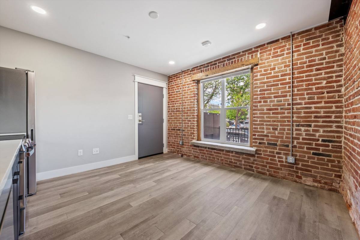 Apartment for rent at 1440 N Clarkson St, Denver, CO 80218