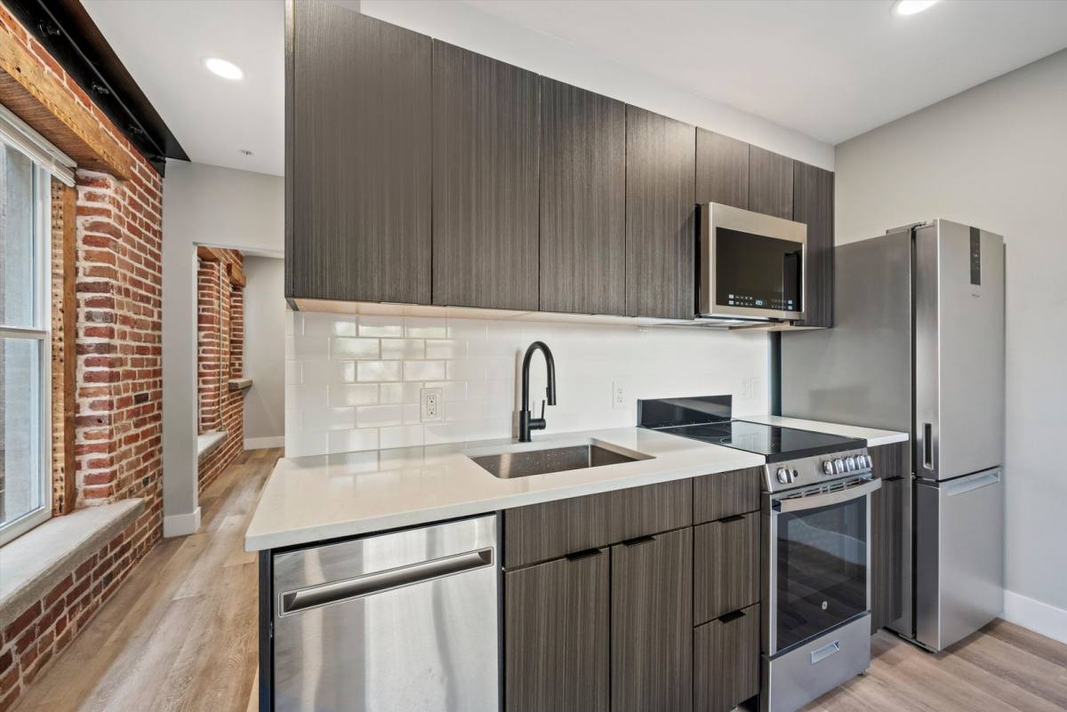 Apartment for rent at 1440 N Clarkson St, Denver, CO 80218